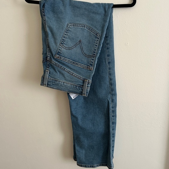 Levi’s Ribcage Jeans - Picture 3 of 3